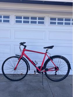 Giant Escape 3 Hybrid Bike – Large Frame, Ready to Ride