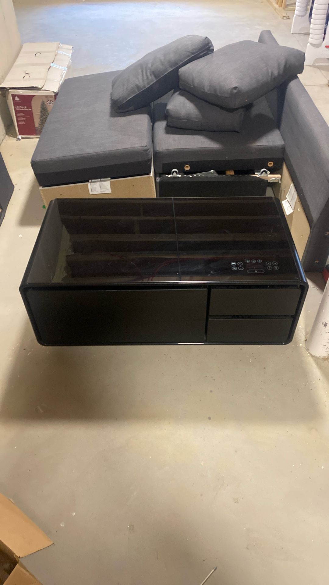 Sobro Mini Fridge/ Speaker