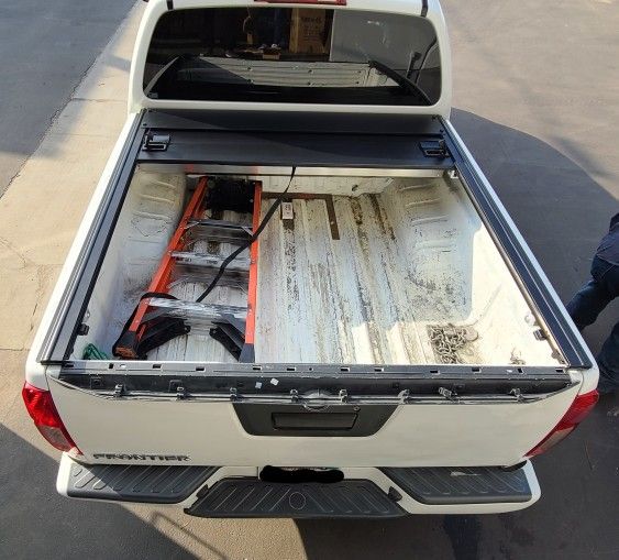 thumbnail image 2 of Flowkottu Retractable Hard Tonneau Cover Fits 2019-2025 2 of 9