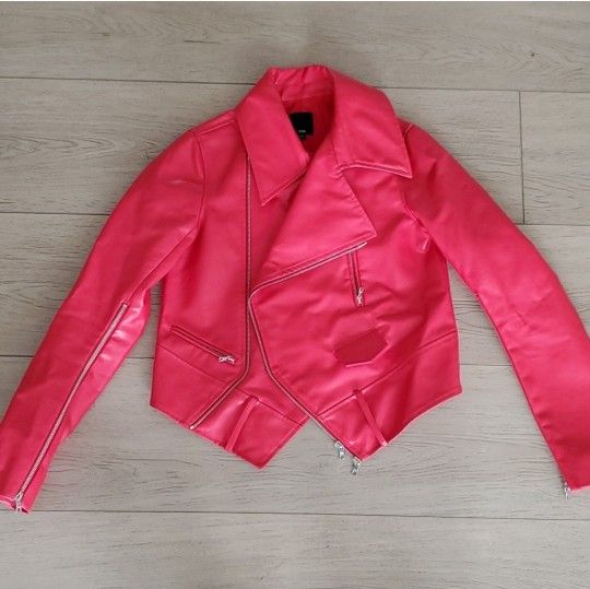 New Ji Oh Ready to wear Fall Collection Red Jacket