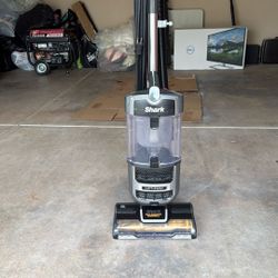 Shark Vacuum Cleaner 