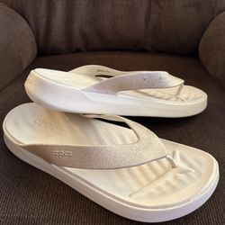 New Crocs Getaway Glitter Flipflops