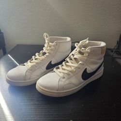 Nike Court Royale 2 Mid Men size 9