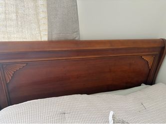 Full-size wooden bed set mattresses included