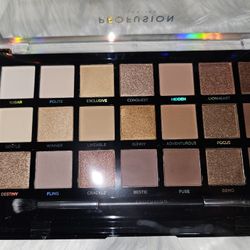 Eyeshadow palette