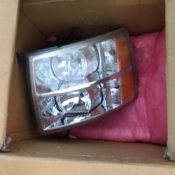2009 Silverado Left Head Light $50 OBO