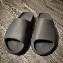 slate grey yeezy slides