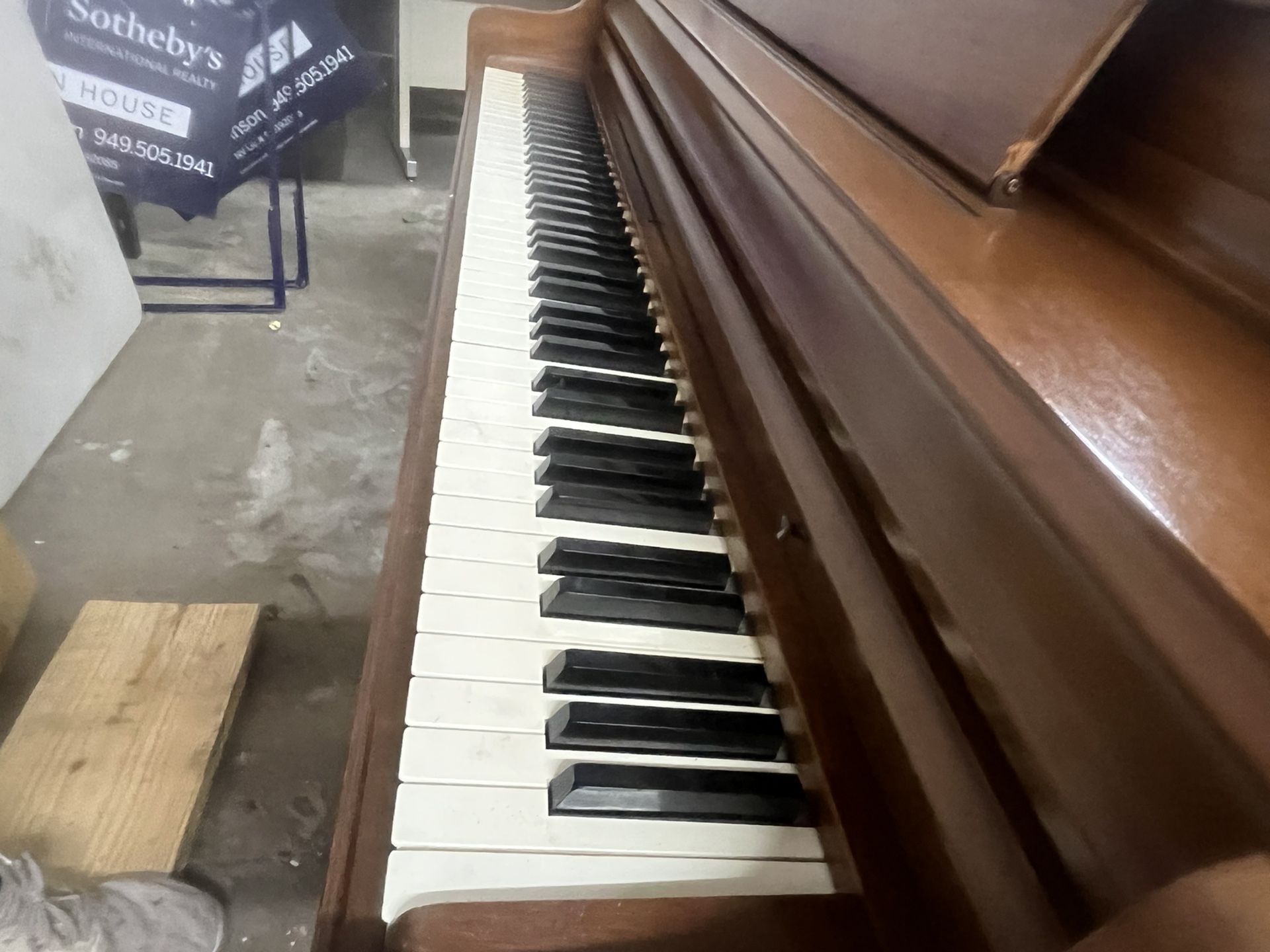 W.W. Kimball Antique Piano 