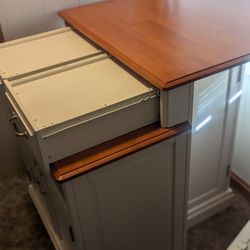Small Nook/Dining Table For 2