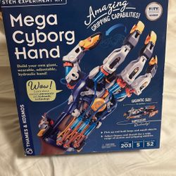 Mega Cyborg Hand And Mechanical Master 