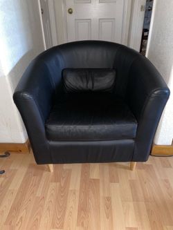 Set of 2 Leather Seats