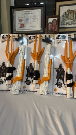 Star Wars Mandalorian Large Blaster costume prop