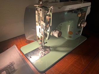 New Home (Janome) Sewing Machine