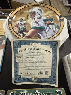 Dan Marino Memorabilia