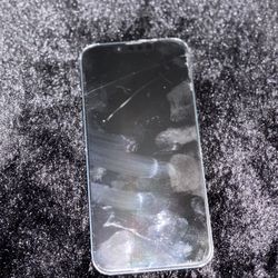 iPhone 13 (read description)