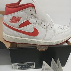 Air Jordan 1 Mid Se