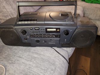 Vintage Magnovox Jambox W/ Tape/ CD Player