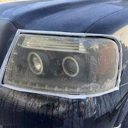 Mobile Headlight Restoration – $60 2️⃣ Headlight Restoration – Like New 3️⃣ Cloudy or Yellow Headlights? We Fix Them 4️⃣ Professional Headlight Restor