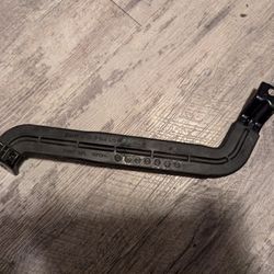 BMW 3 SERIES E90 E91 E92 BATTERY CLAMP HOLDER ROLLOVER
PROTECTION