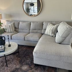 Sectional Modern. Neutral 