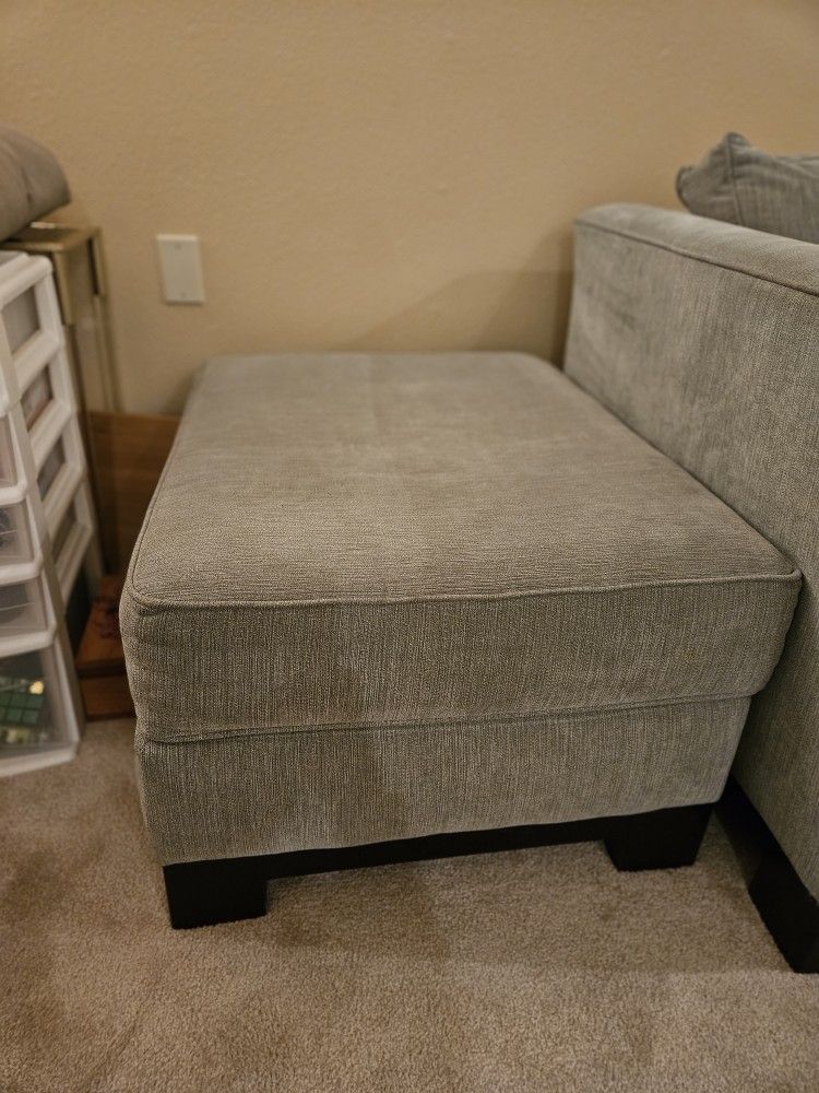 Like New Grey Ottoman 