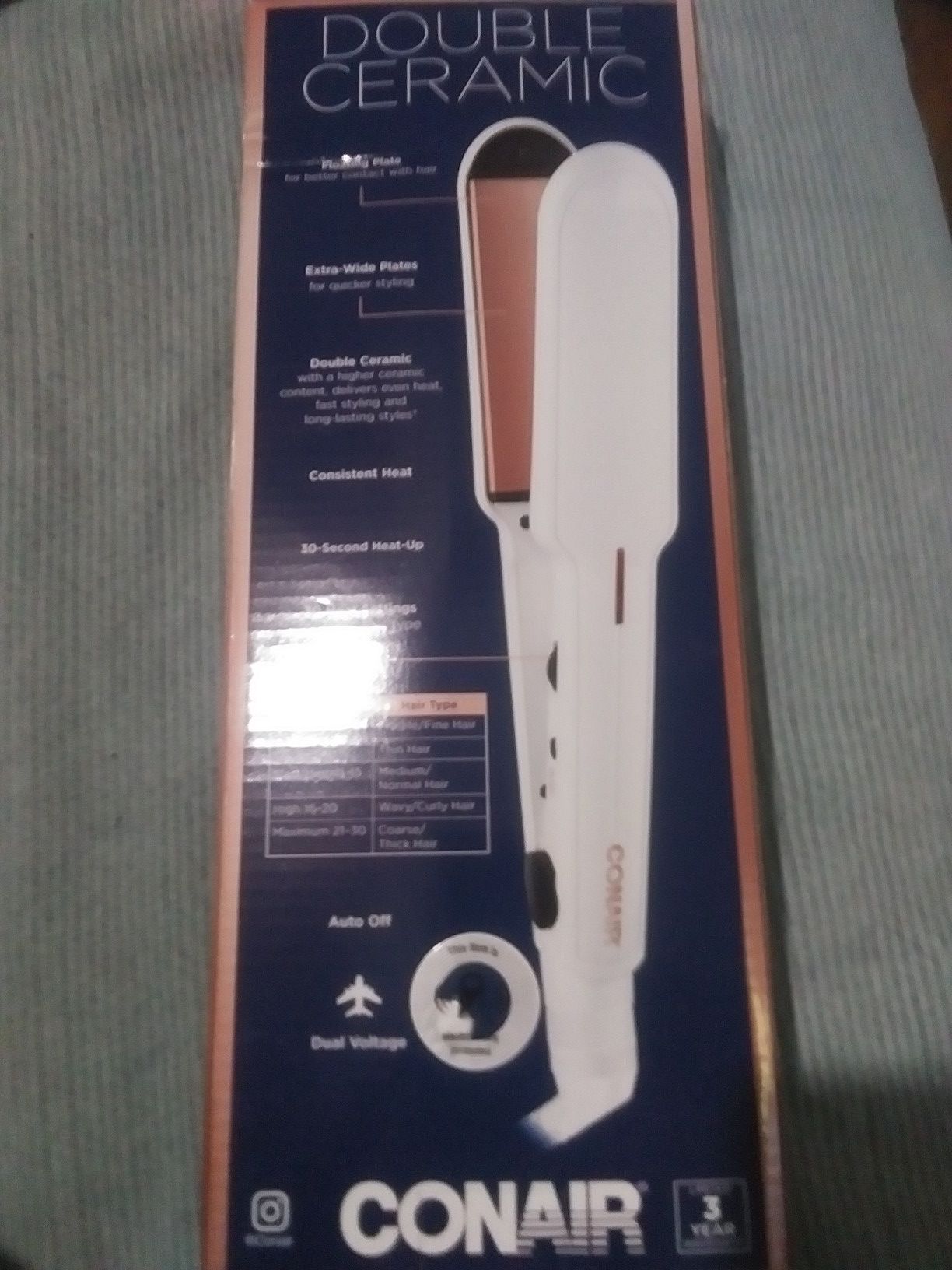 New Conair Double Ceramic 1. 1/2 in flat iron
