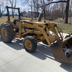 Ford Tractor 340 B With Loader