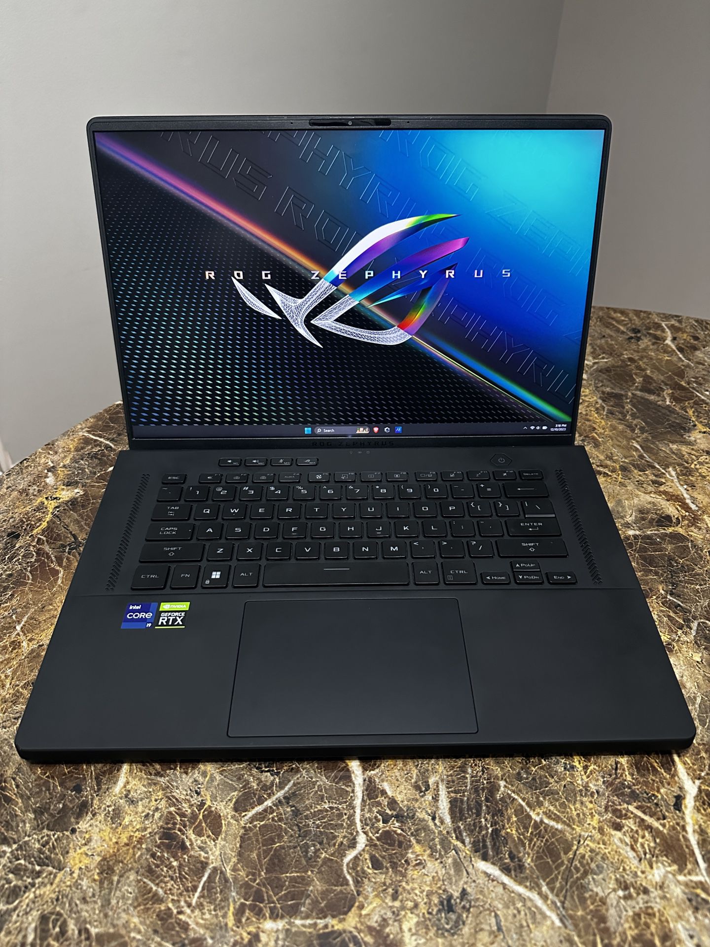ASUS ROG Zephyrus M16 16” 165Hz Gaming Laptop - Intel Core i9 - 16 GB RAM -NVDIA GeForce RTX 3070 Ti