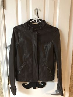 Women's size small Hollister leather jacket!!