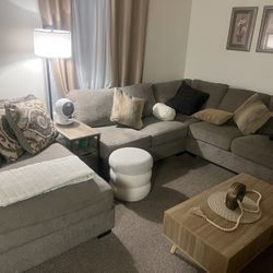 Pantomine 4-Piece Sectional
