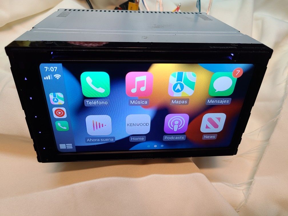 KENWOOD DOUBLE DIN WITH APPLE CAR PLAY ANDROID AUTO. for Sale in El Monte, CA OfferUp