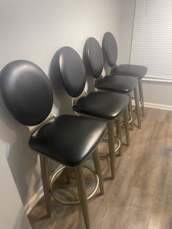 Counter High Dining Table