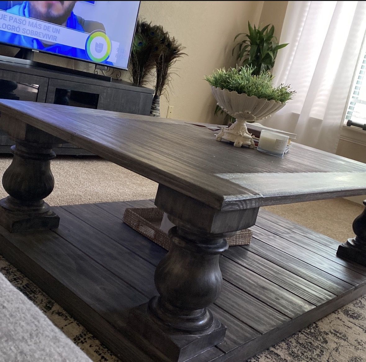  Pedestal Coffee Table - Smoke Grey