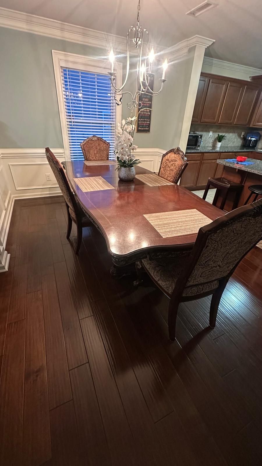 diner table breakfast table and sofa with carpet