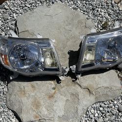 2005-2011 Toyota Tacoma Headlights