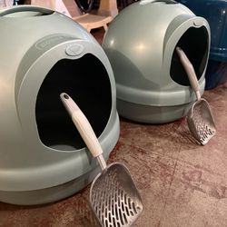 Cat 2 litter boxes (with metal scoops), scratching post