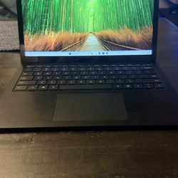 Windows Surface Laptop 4 (13.5 Inch Screen)