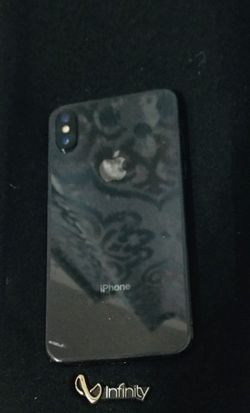iPhone X 64 gb (protector incluido )