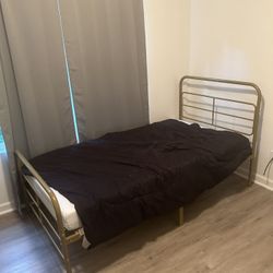 Twin Bed Mattress With bed frame And Headboard 