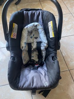 Newborn Car seat