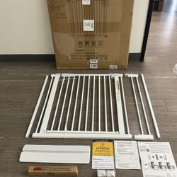 #3795 (31” Tall X 32-42” Wide) Narrow Spacing Bars Safety Gate For Baby Toddler Or Dogs / White