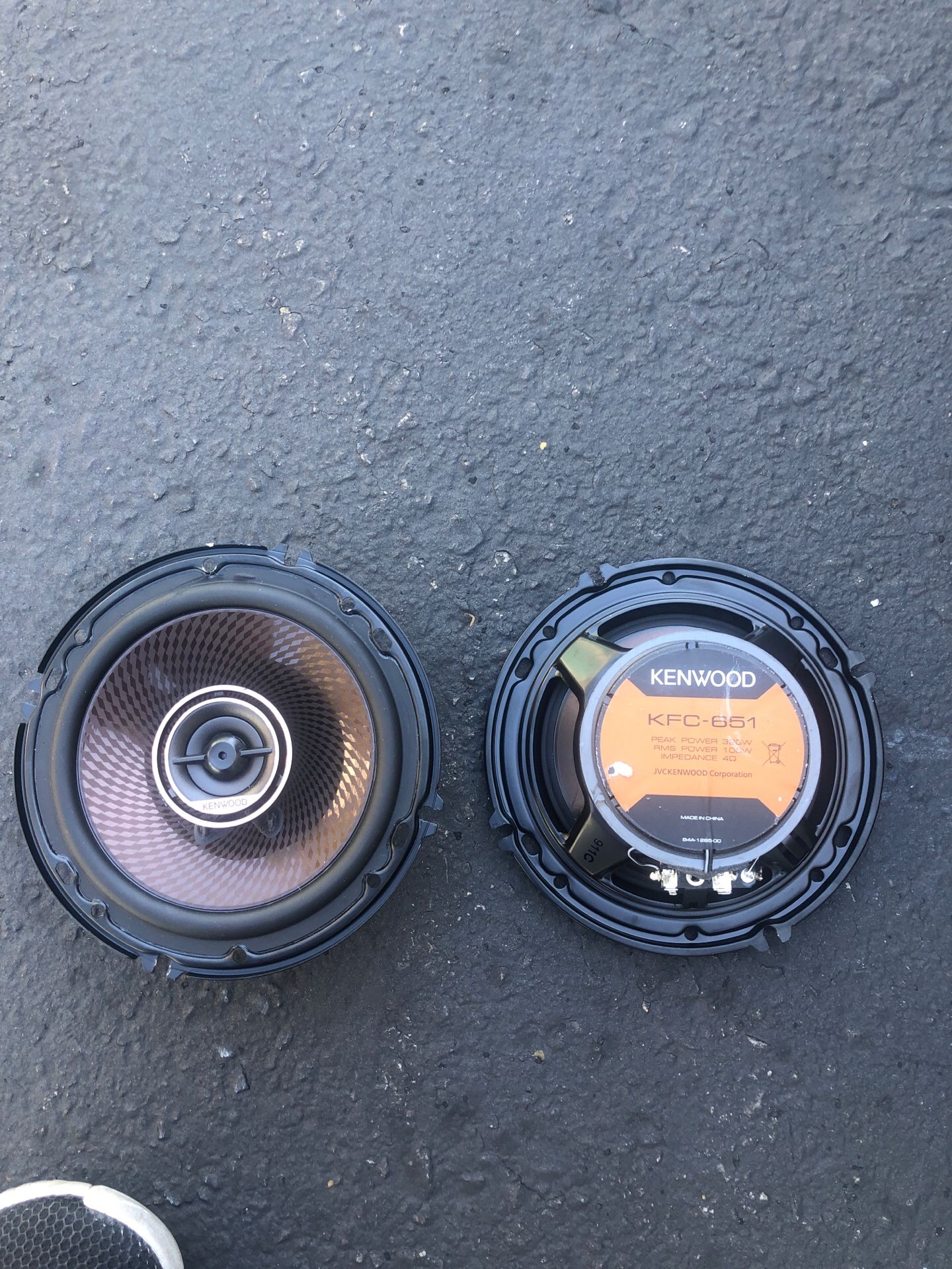 Kenwood Car Speakers KFC-651. 6.5 inches