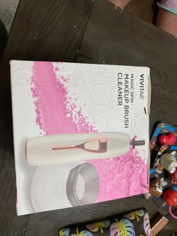 Vivitar magic spin makeup brush cleaner