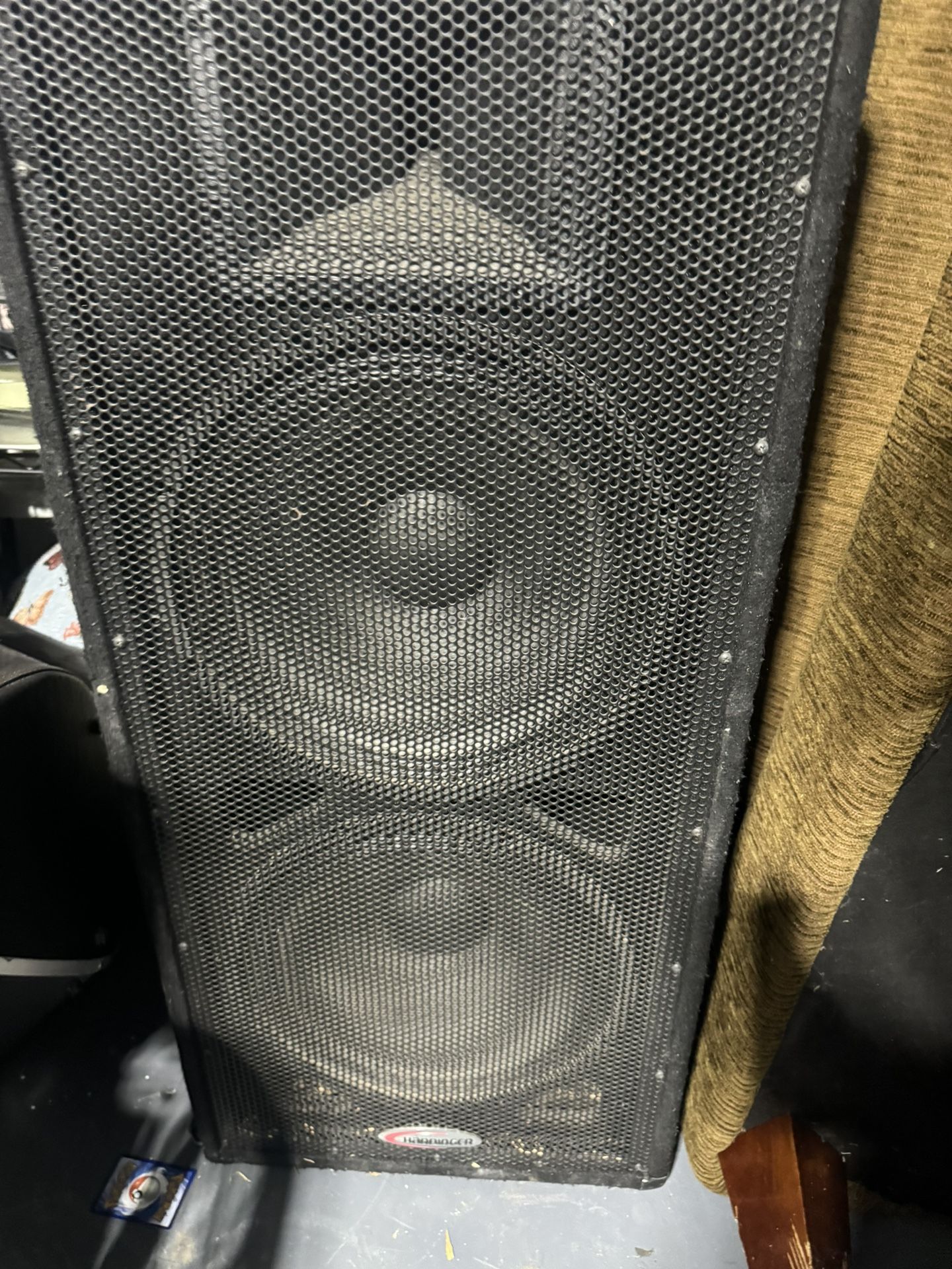 all Of This NEGOTIABLE) Dual 15” Way Cabinet As Long - Main Image