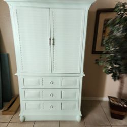 Armoire