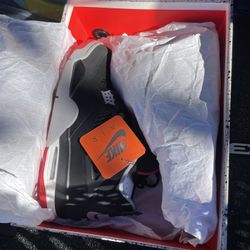 Jordan 4 Bred 1 2019