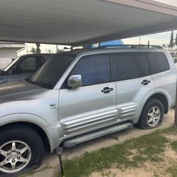 2001 Mitsubishi Montero