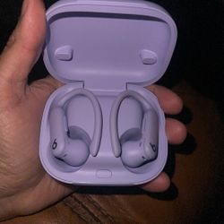 Purple Powerbeats Pro 