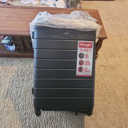 New Large Wrangler Hardside Suitcase