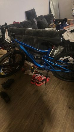 Mongoose Kids Mountain Bike Blue